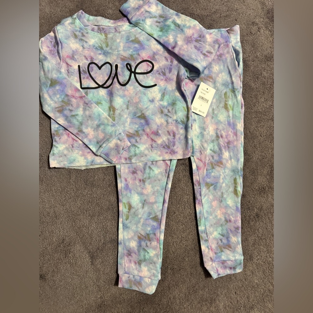Girls Vigoss 2 pc Tie Dye Long Sleeve & Pants - Sz 5 retails $60